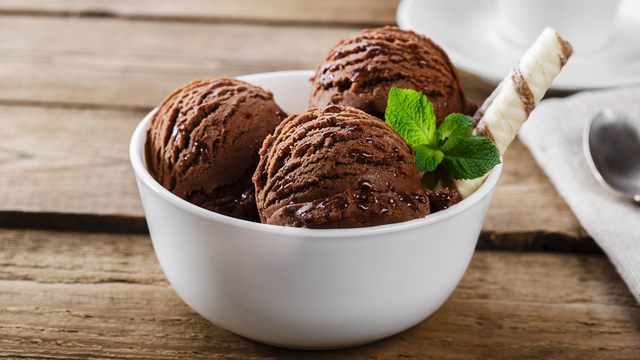 Sütlü Kakaolu Dondurma