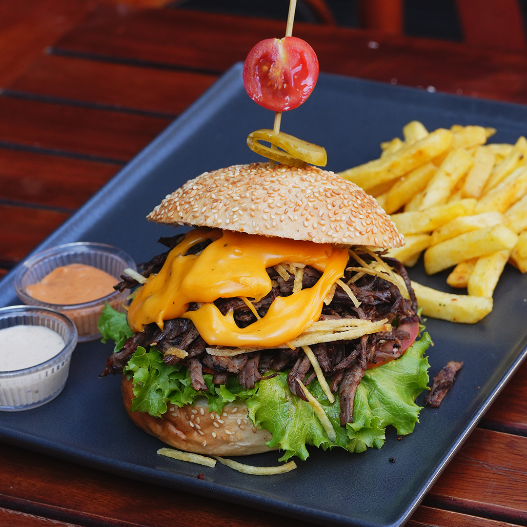 TİFTİK ETLİ BURGER